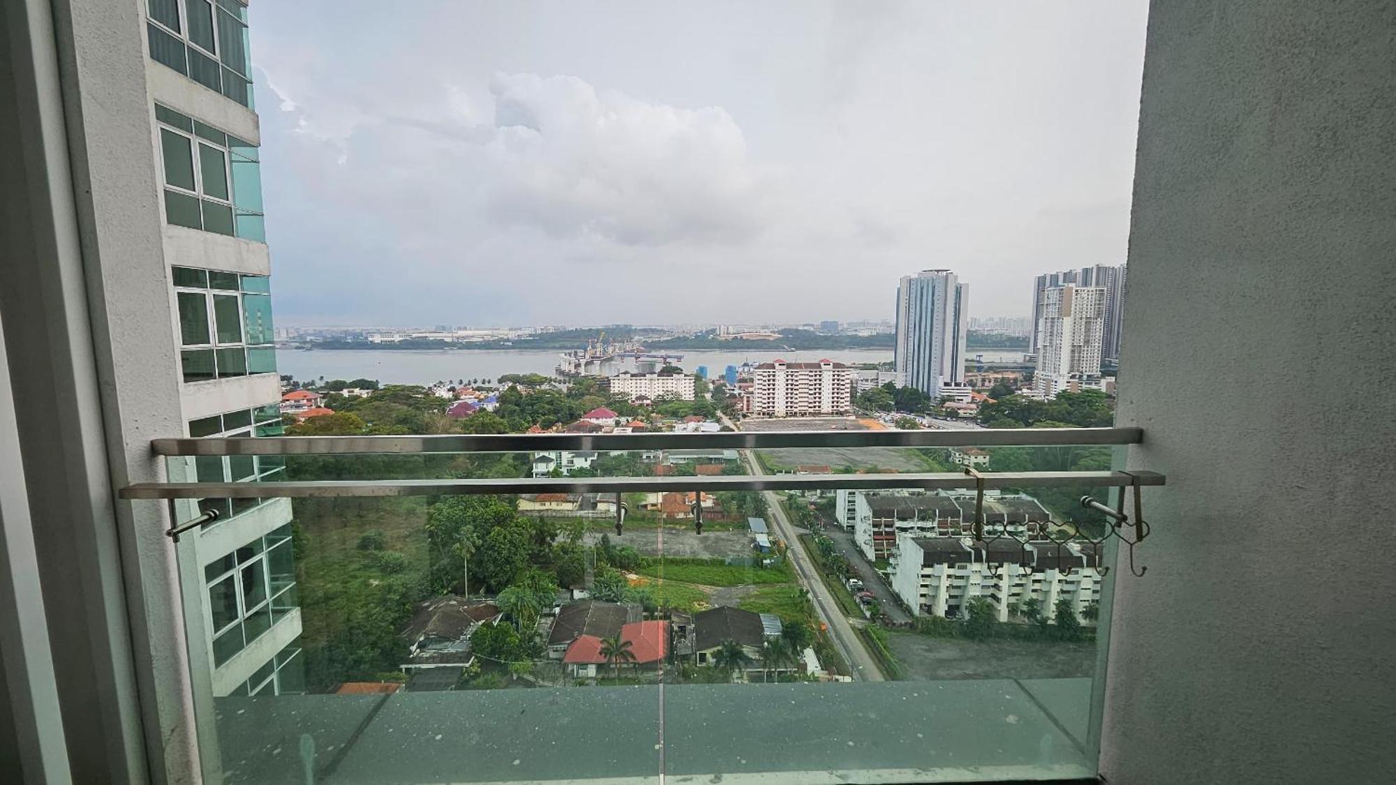 Paragon Suites Studios With Private Jacuzzi Near Ciq Rts ยะโฮร์บาห์รู ภายนอก รูปภาพ