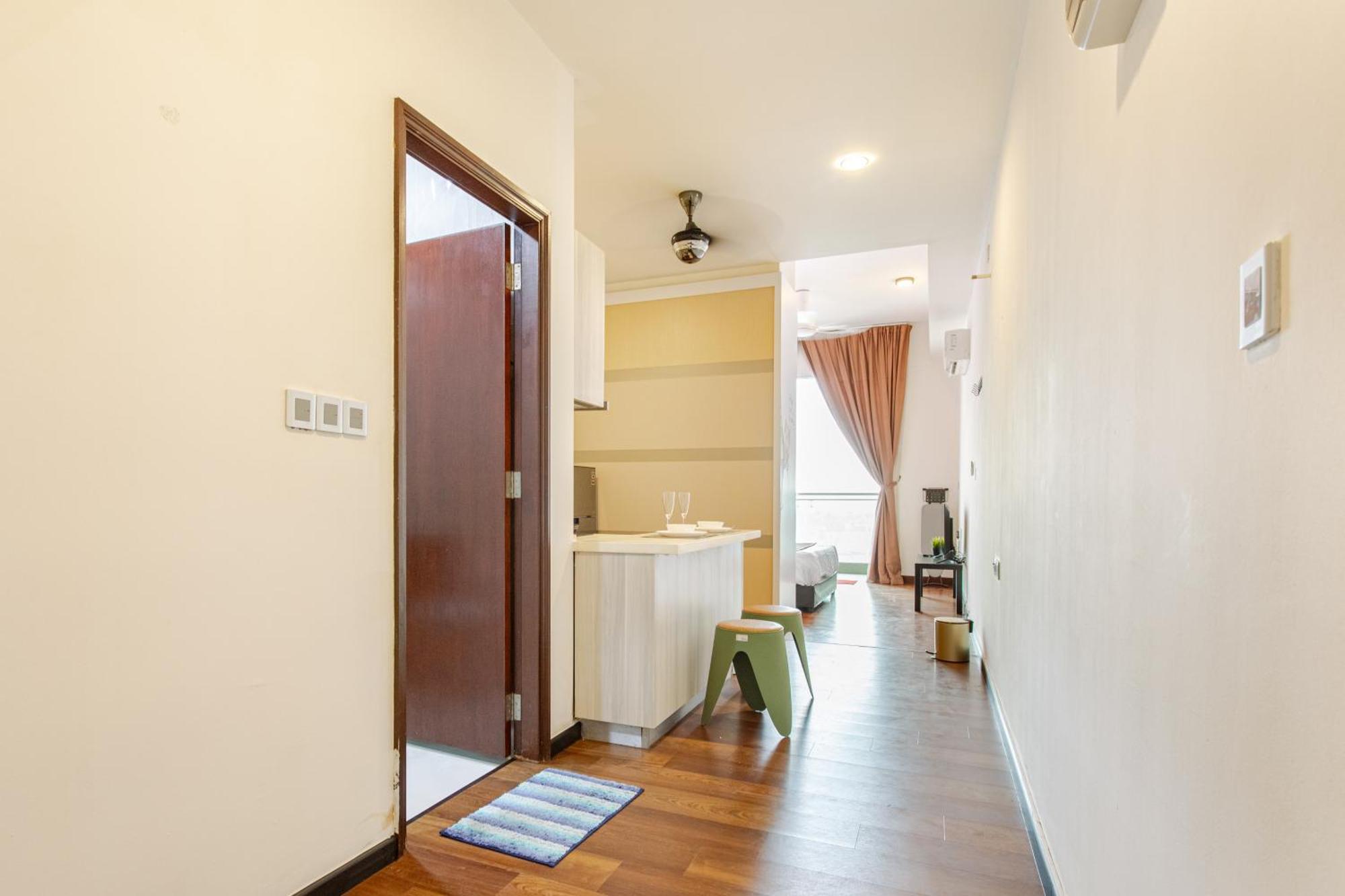 Paragon Suites Studios With Private Jacuzzi Near Ciq Rts ยะโฮร์บาห์รู ภายนอก รูปภาพ