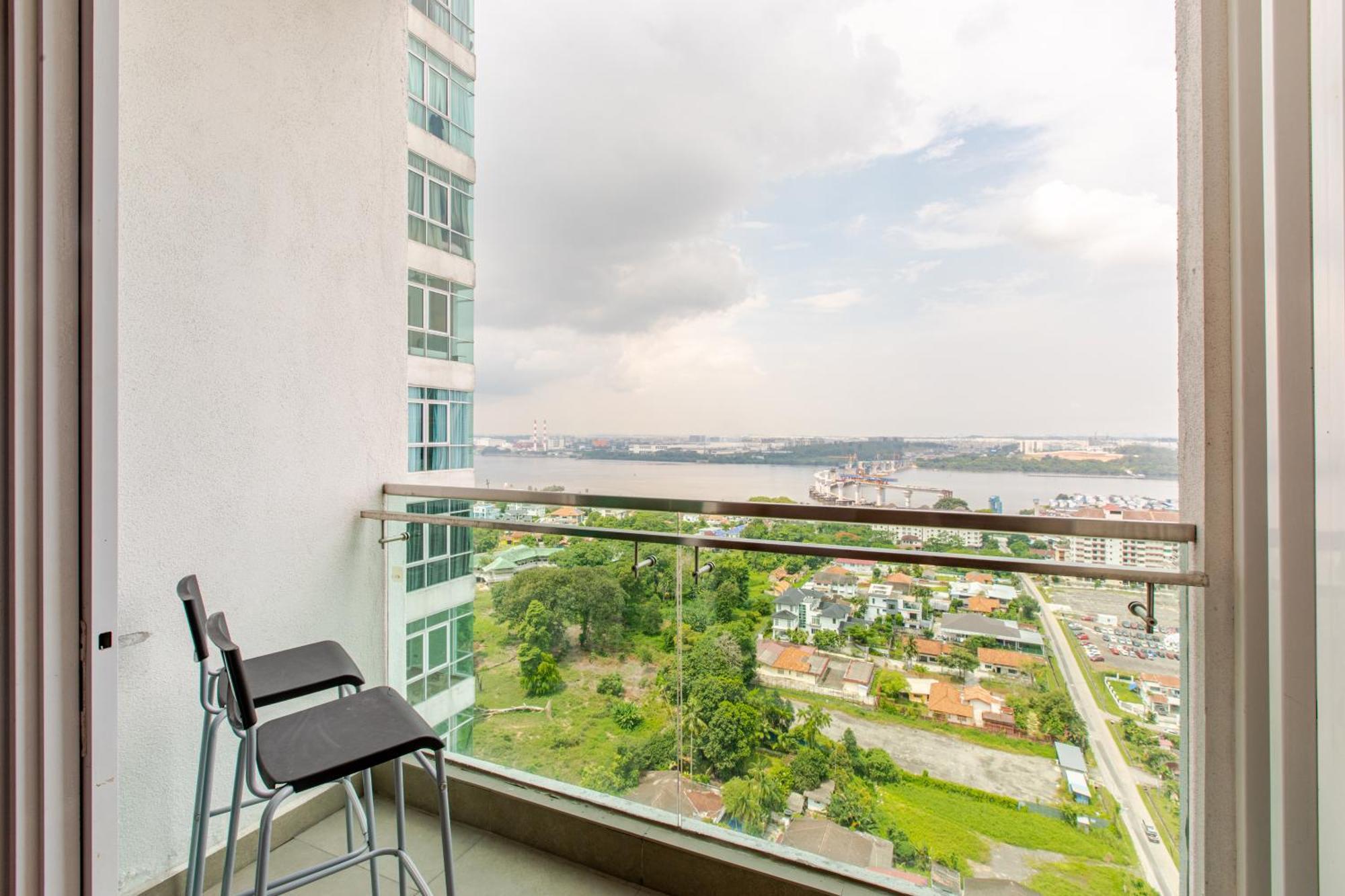 Paragon Suites Studios With Private Jacuzzi Near Ciq Rts ยะโฮร์บาห์รู ภายนอก รูปภาพ