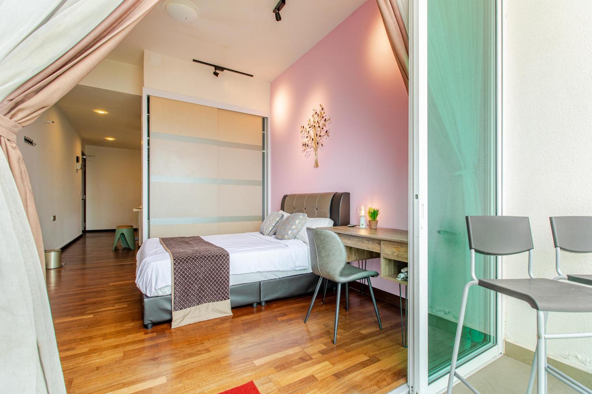 Paragon Suites Studios With Private Jacuzzi Near Ciq Rts ยะโฮร์บาห์รู ภายนอก รูปภาพ