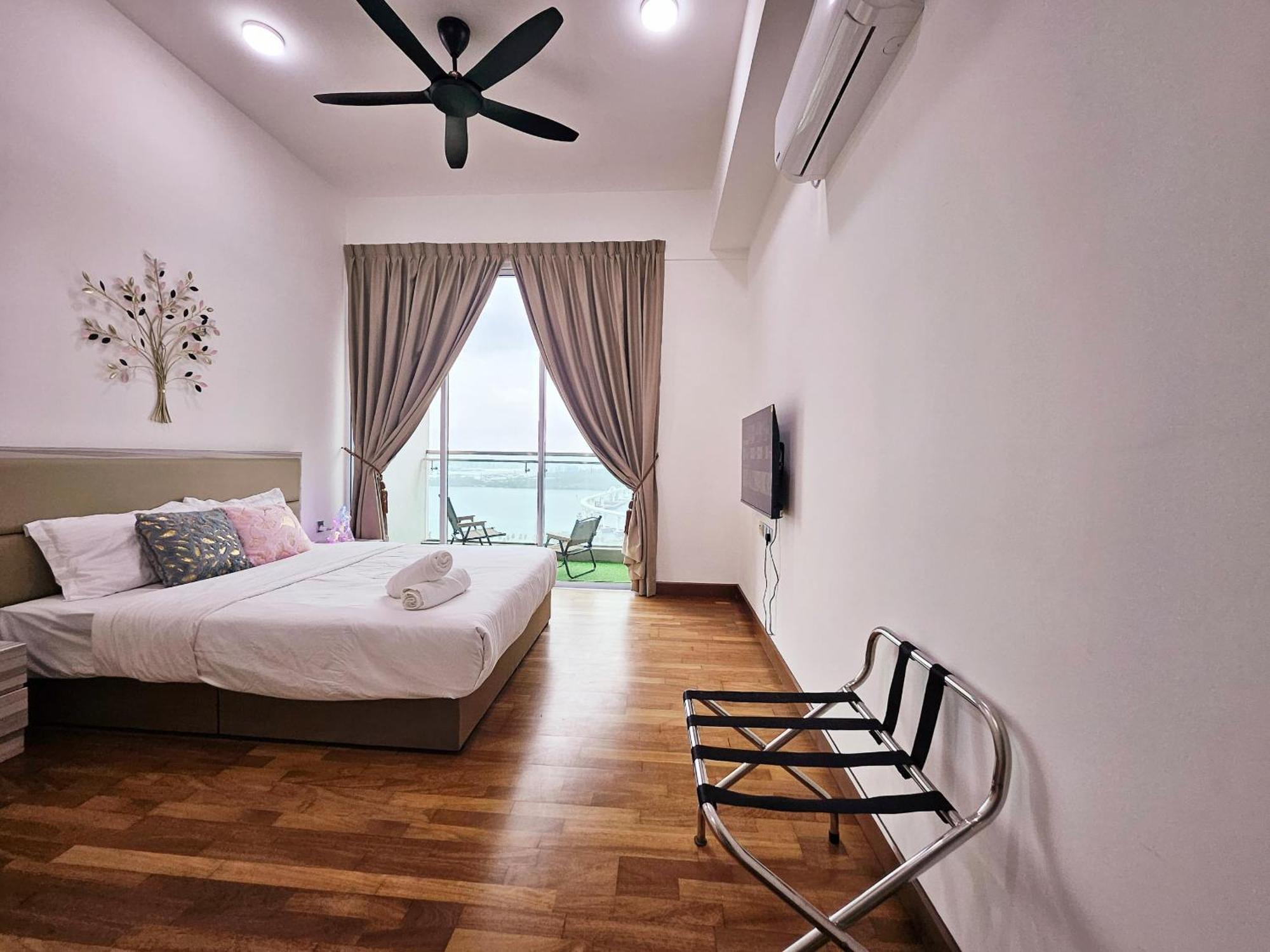 Paragon Suites Studios With Private Jacuzzi Near Ciq Rts ยะโฮร์บาห์รู ภายนอก รูปภาพ